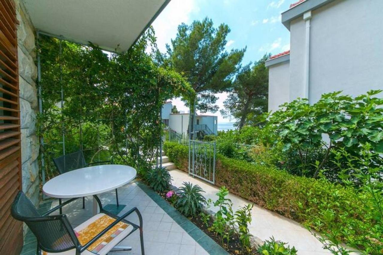 Apartments By The Sea Brela, Makarska - 20778 Esterno foto