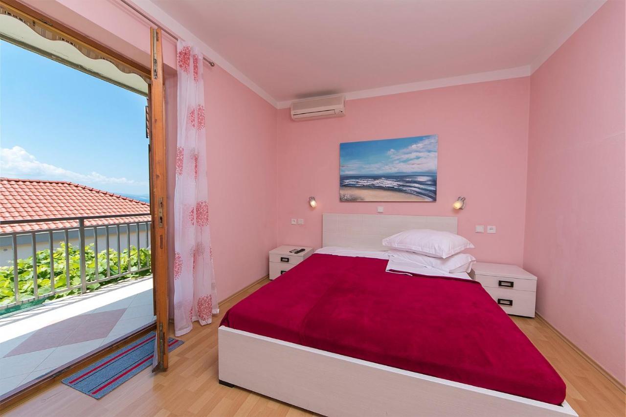 Apartments By The Sea Brela, Makarska - 20778 Esterno foto