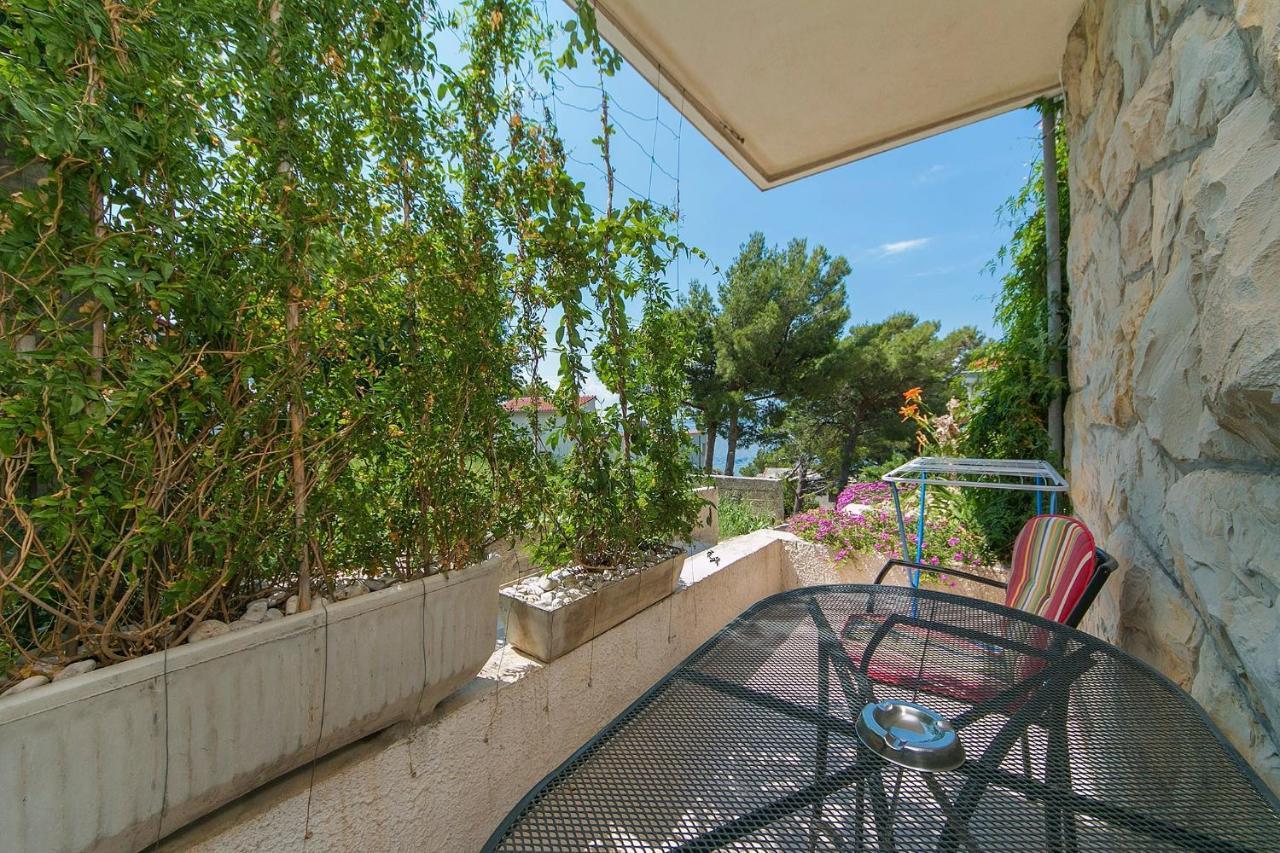 Apartments By The Sea Brela, Makarska - 20778 Esterno foto