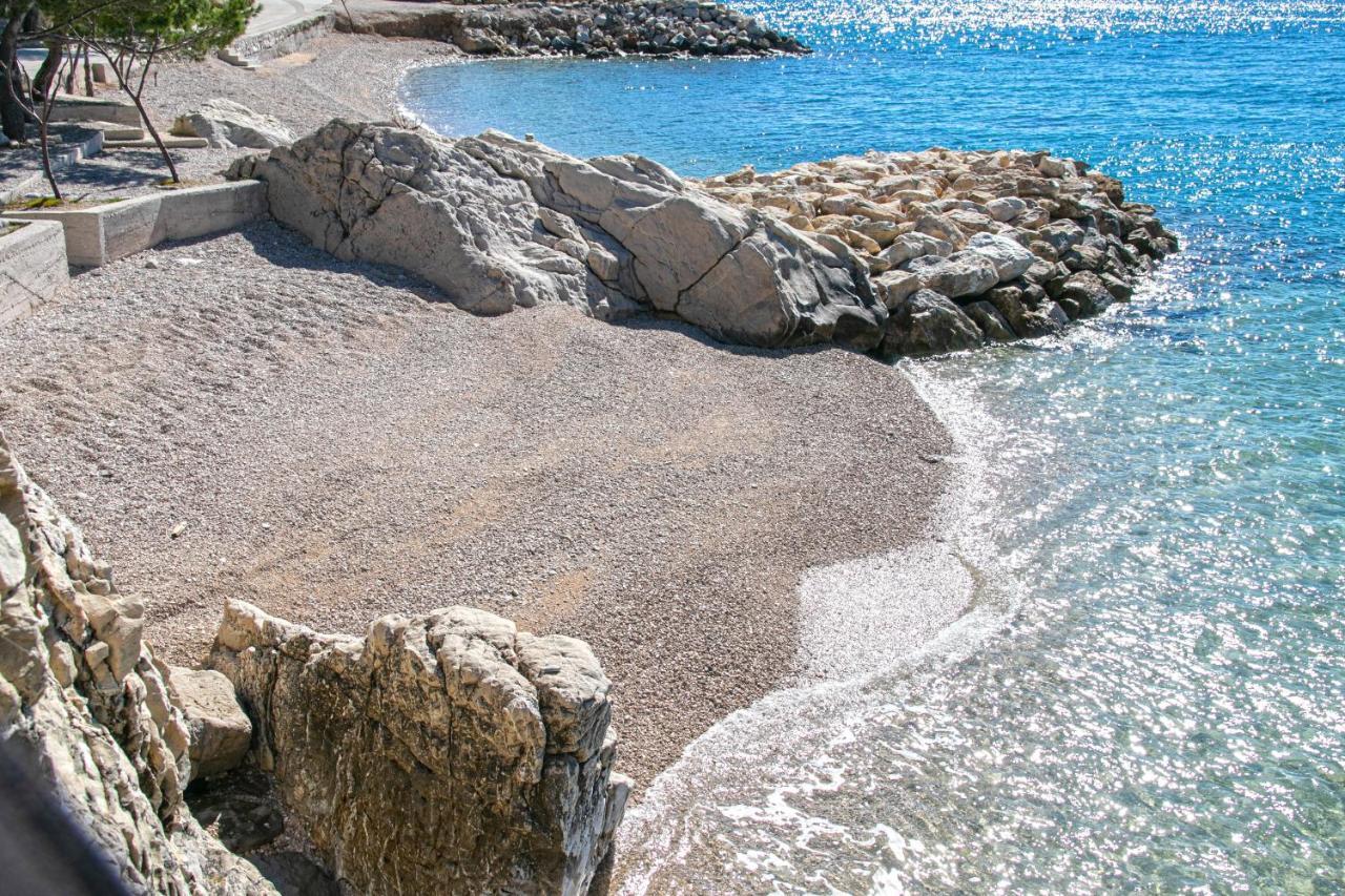 Apartments By The Sea Brela, Makarska - 20778 Esterno foto